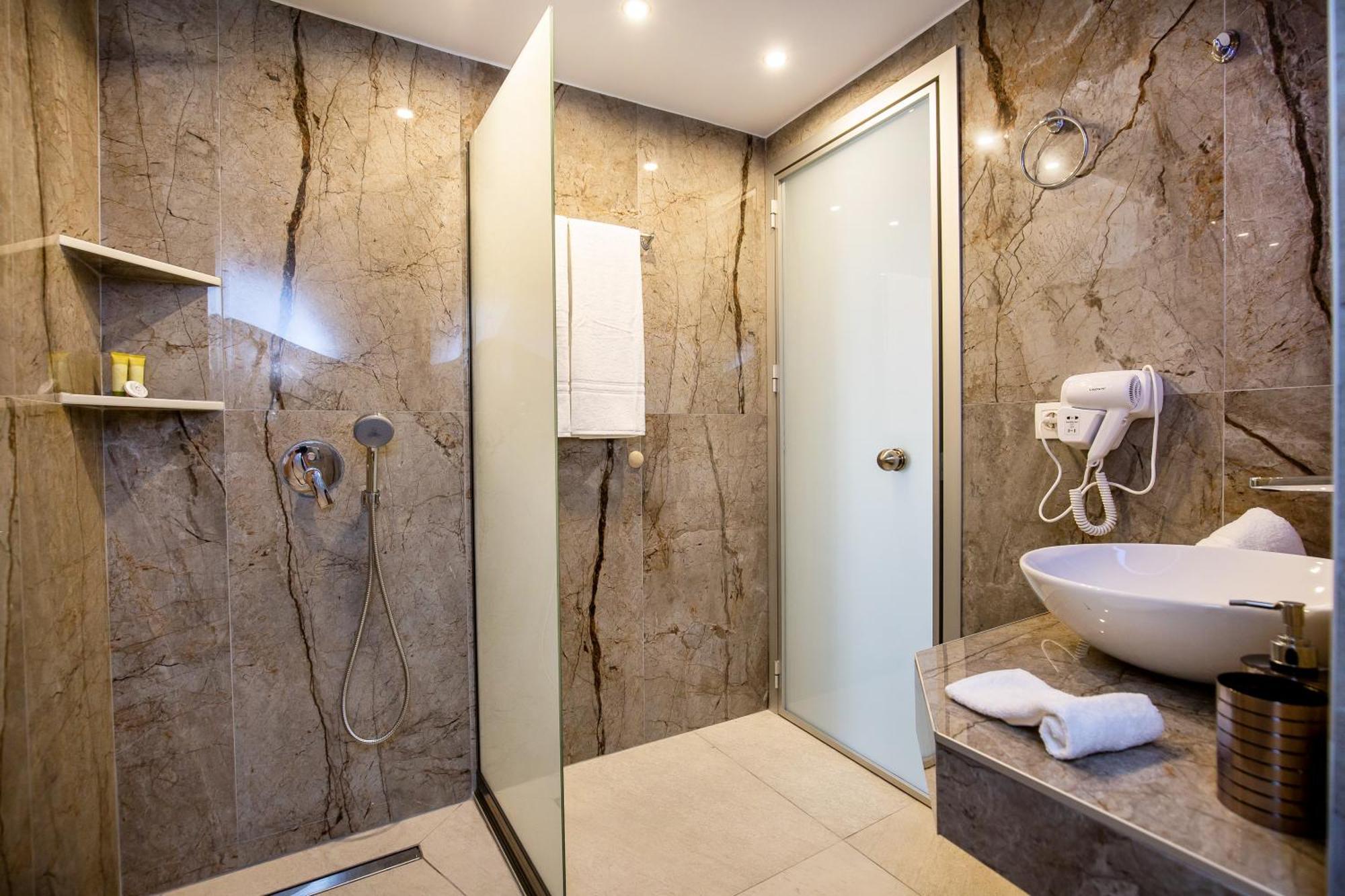 Vlashi Apartments Limenaria  Bagian luar foto